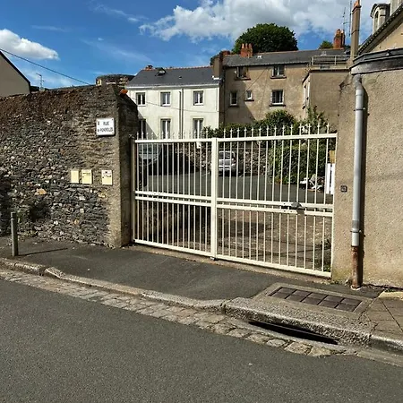 Au Calme Terrasse Privee Place De Parking Securisee * Angers