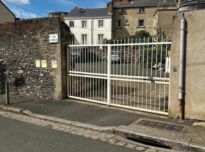 Au Calme Terrasse Privee Place De Parking Securisee * Angers