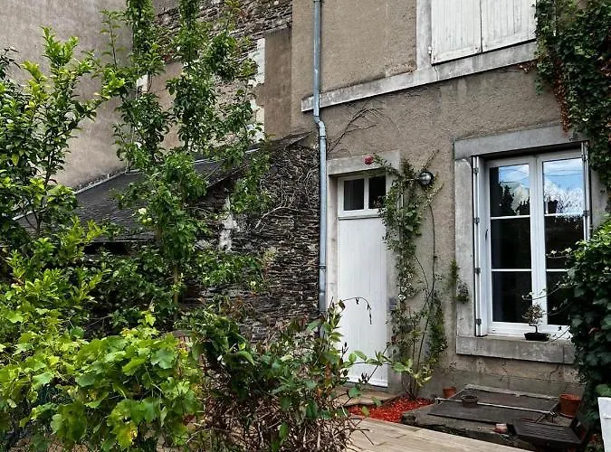 Apartment Au Calme Terrasse Privee Place De Parking Securisee Angers